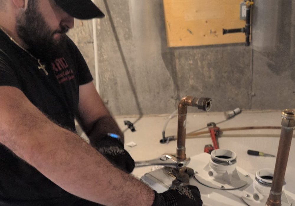 Mr. Rental Tank technician at work